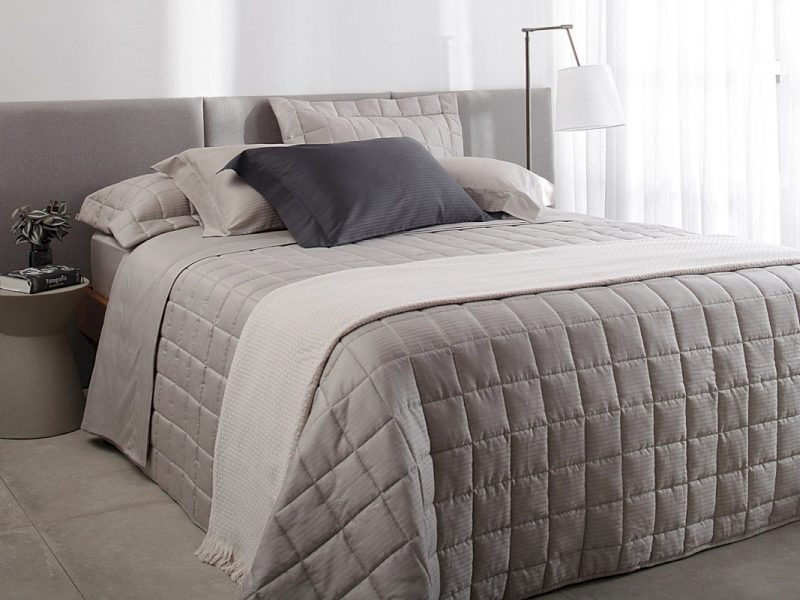  Damask Stripes Ref. 20322_24319- Ambientada Master 