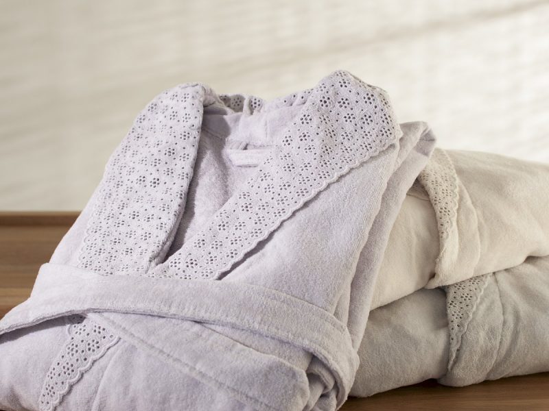 Lovely Ref. 22485 - Roupão Ambientado